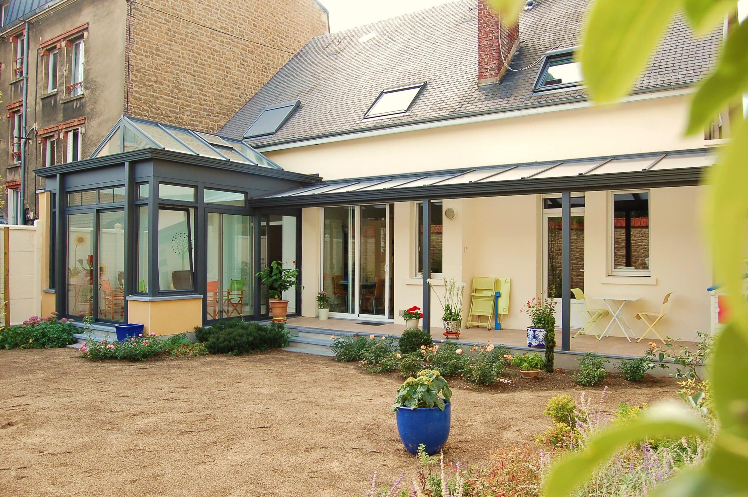 Aliver roof lantern in a bungalow extension