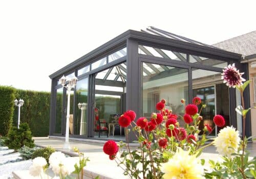 Aliver roof in a modern conservatory extension