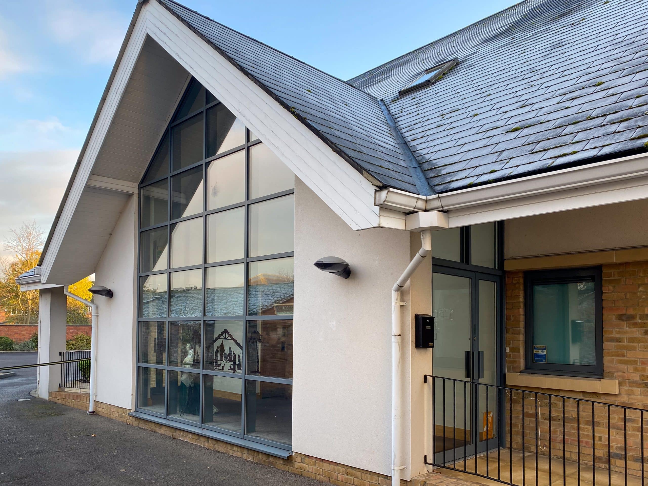 alumil m35 gable curtain walling to  luxury home